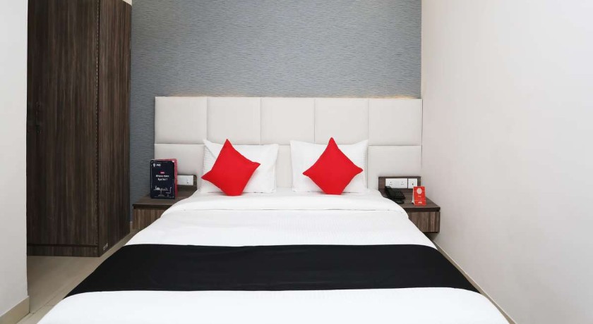 Hotel Mavens Inn in Gurgaon