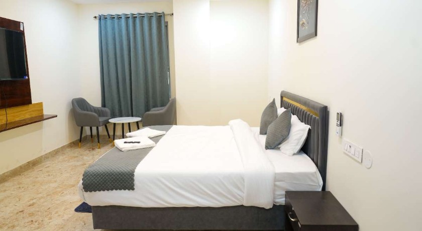 Madhura Luxury Hotel, Manikonda in Hyderabad