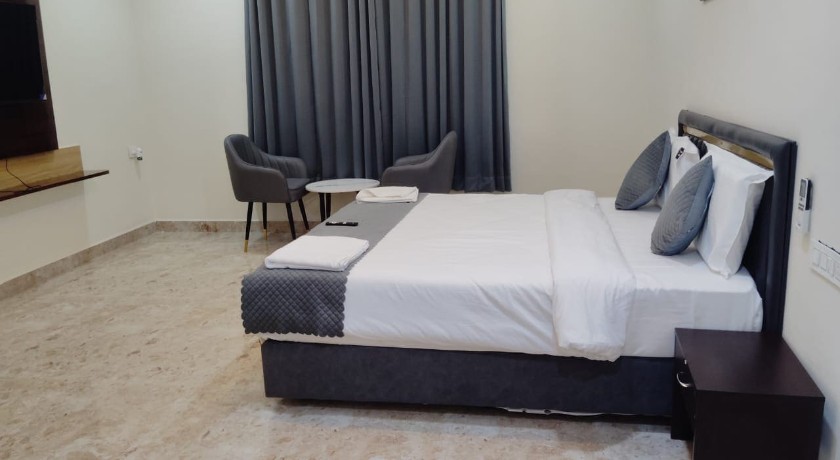 Madhura Luxury Hotel, Manikonda in Hyderabad