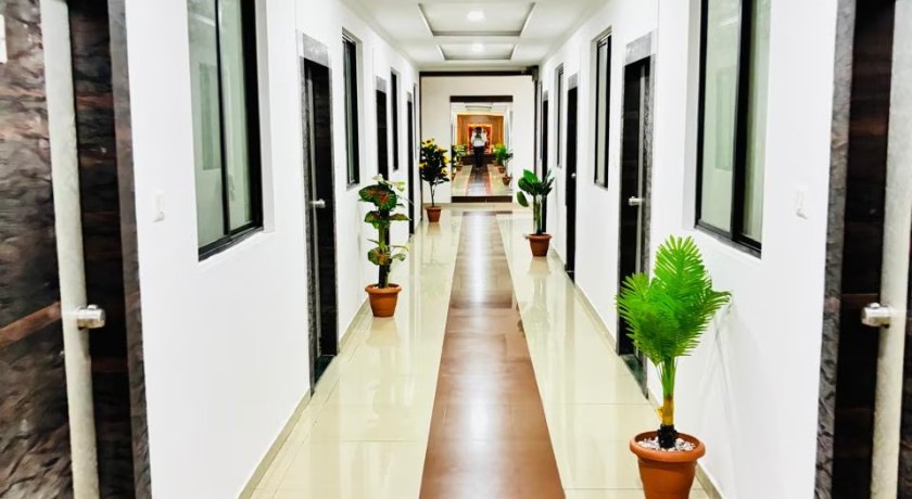 Hotel Philips in Ahmedabad