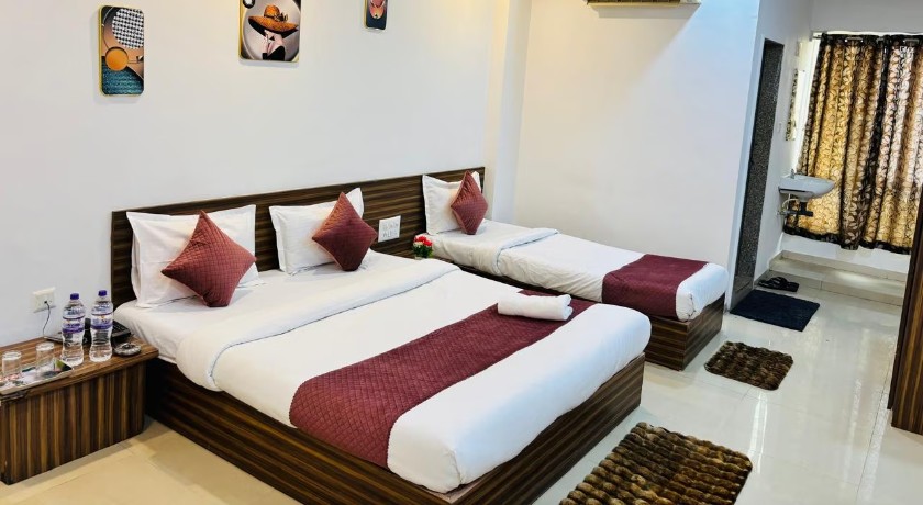 Hotel Philips in Ahmedabad