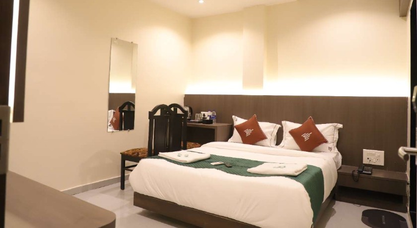 Hotel Casa Royal Residency in Mumbai