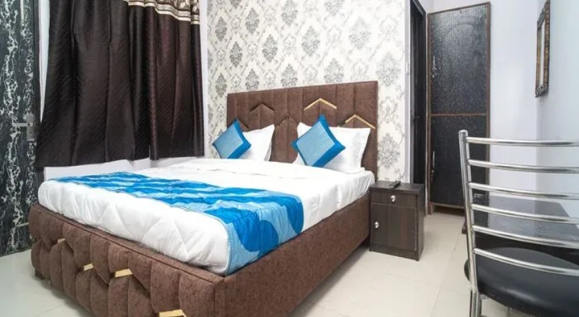 Hotel Green Snapper in Delhi