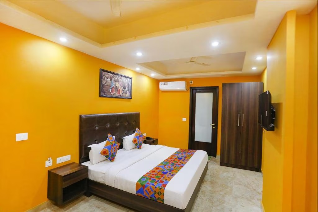 Taj Home Stay in Delhi