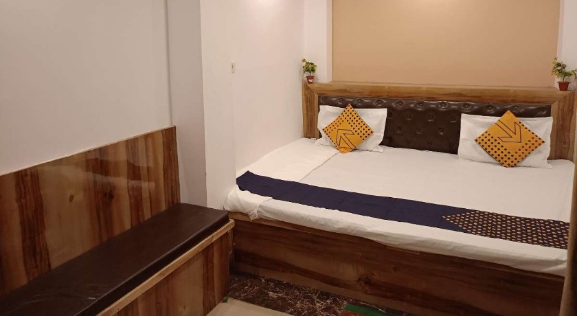 Royal Kashi Lodge in Prayagraj