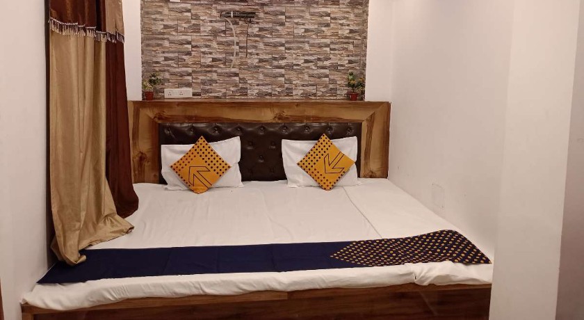 Royal Kashi Lodge in Prayagraj