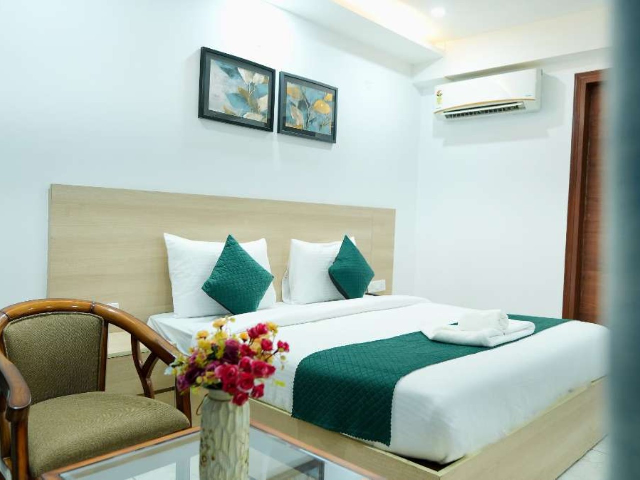 Corporate Stays- Sector 43 in Gurgaon