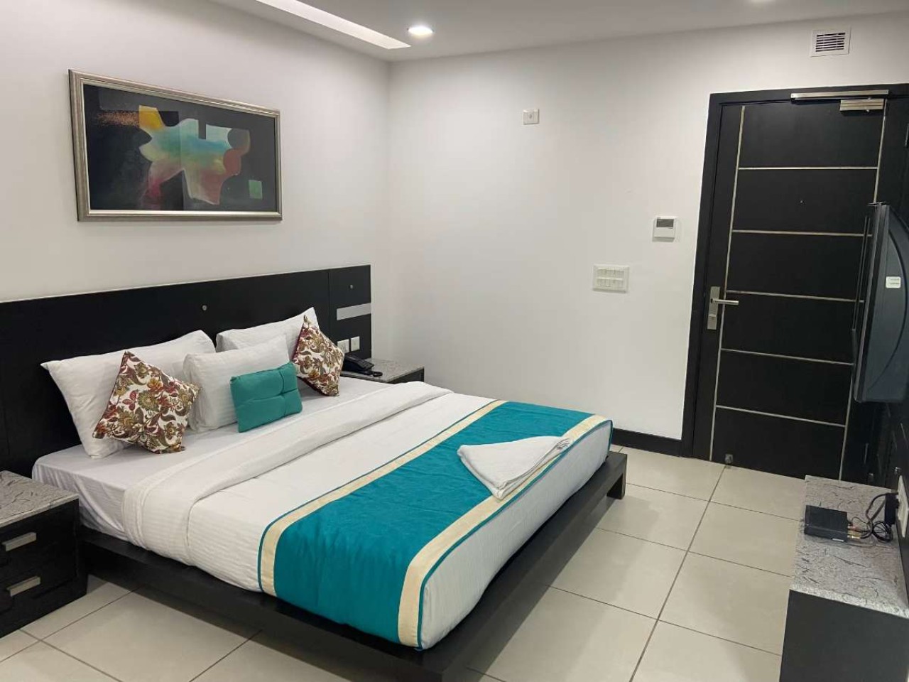 Corporate Stays-Suncity in Gurgaon