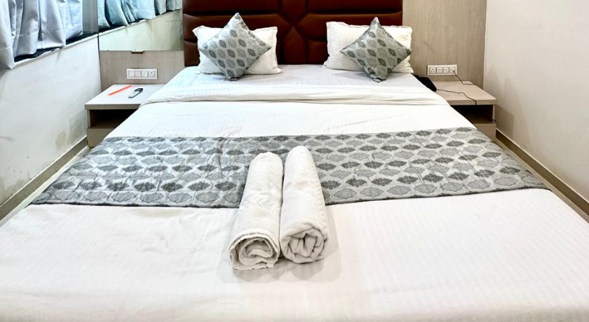 Hotel Apple Inn in Ahmedabad