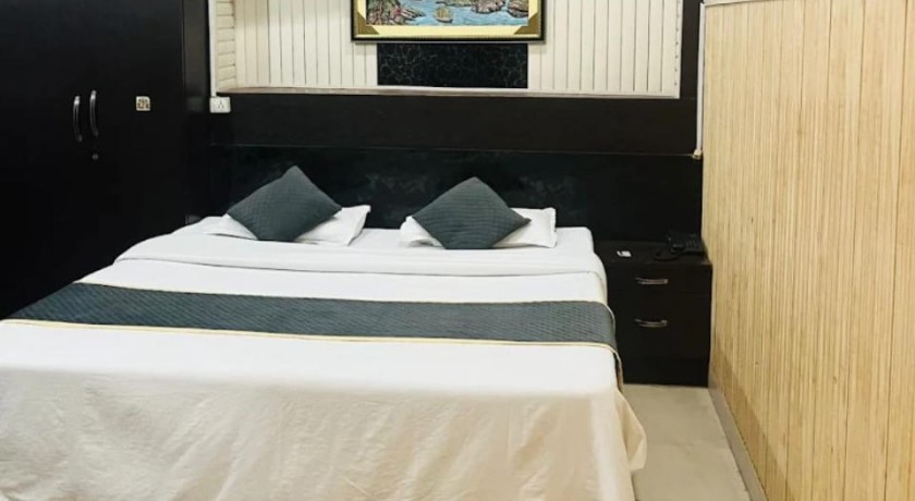 Hotel Shree Ji in Lucknow