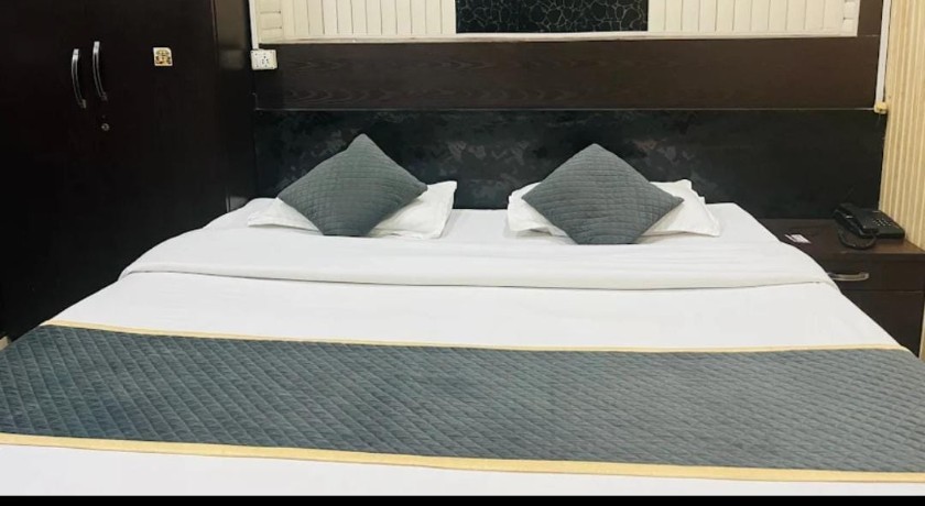 Hotel Shree Ji in Lucknow