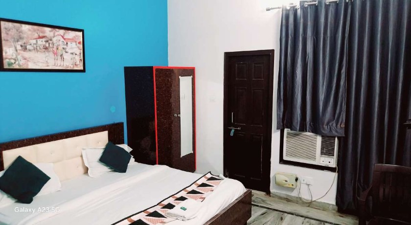 Hotel ARB Rooms in Lucknow