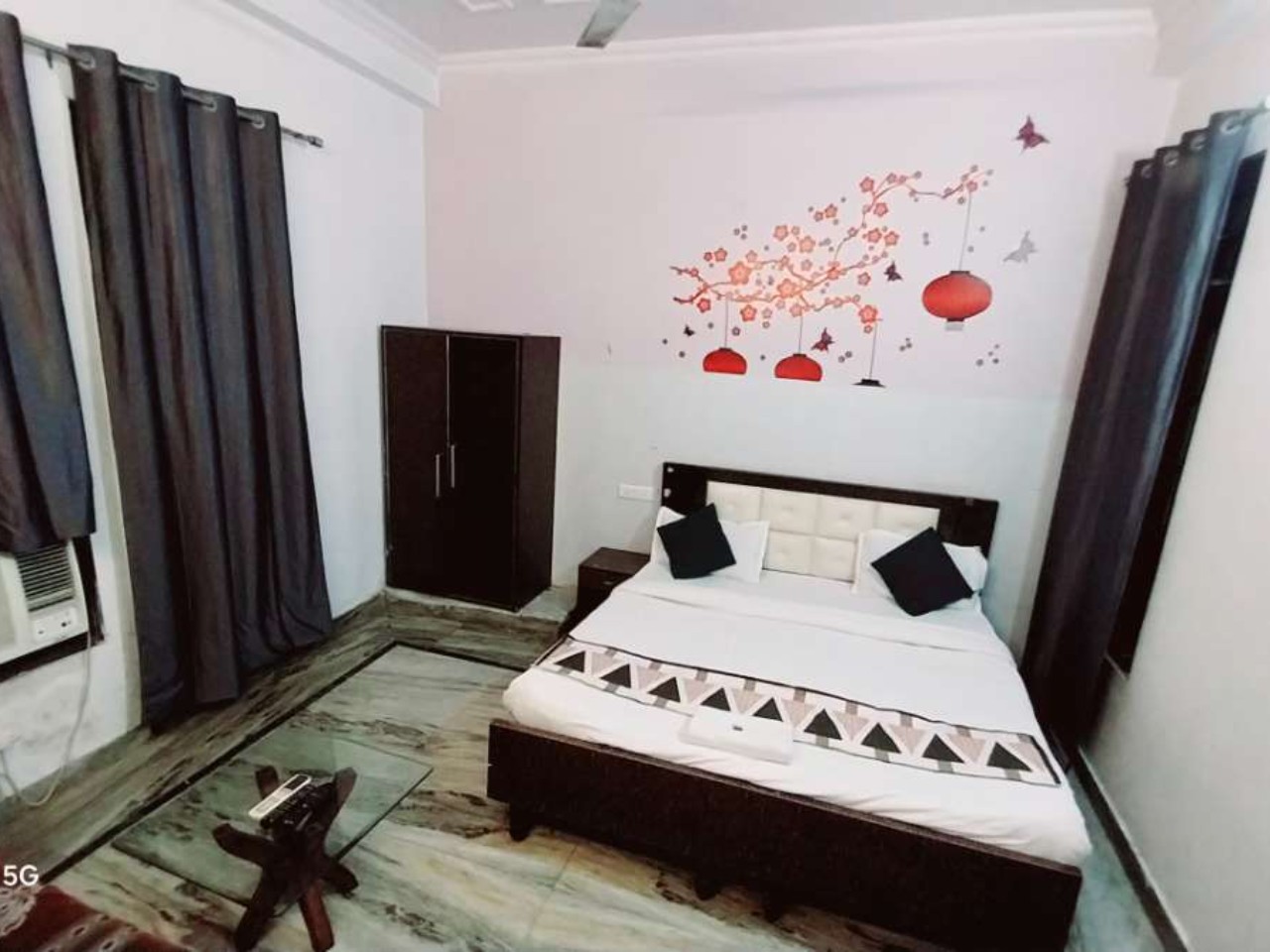 Hotel ARB Rooms in Lucknow