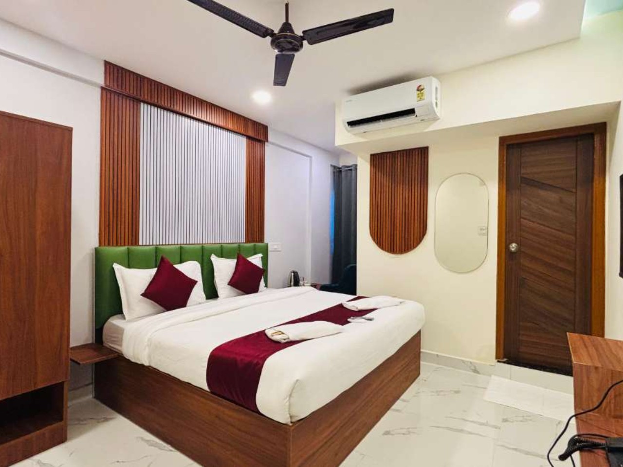 Hotel Leon Square in Bangalore