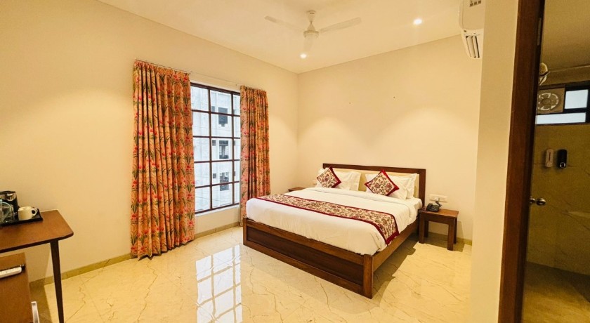 Mayas Manor - A Luxury Lake View Boutique Hotel in Udaipur