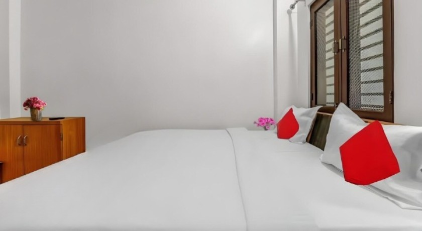 Hotel Awadh Pearl in Lucknow