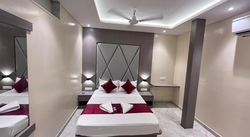 Hotel Abrol Suites in Mumbai