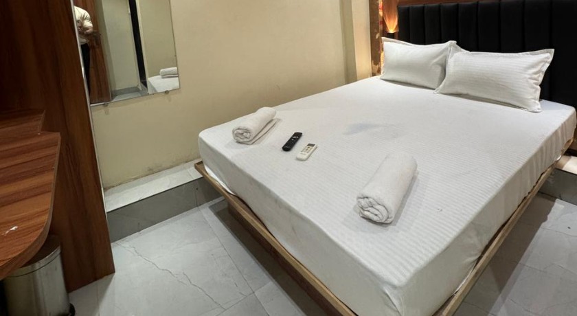 Hotel Royal Suites in Mumbai