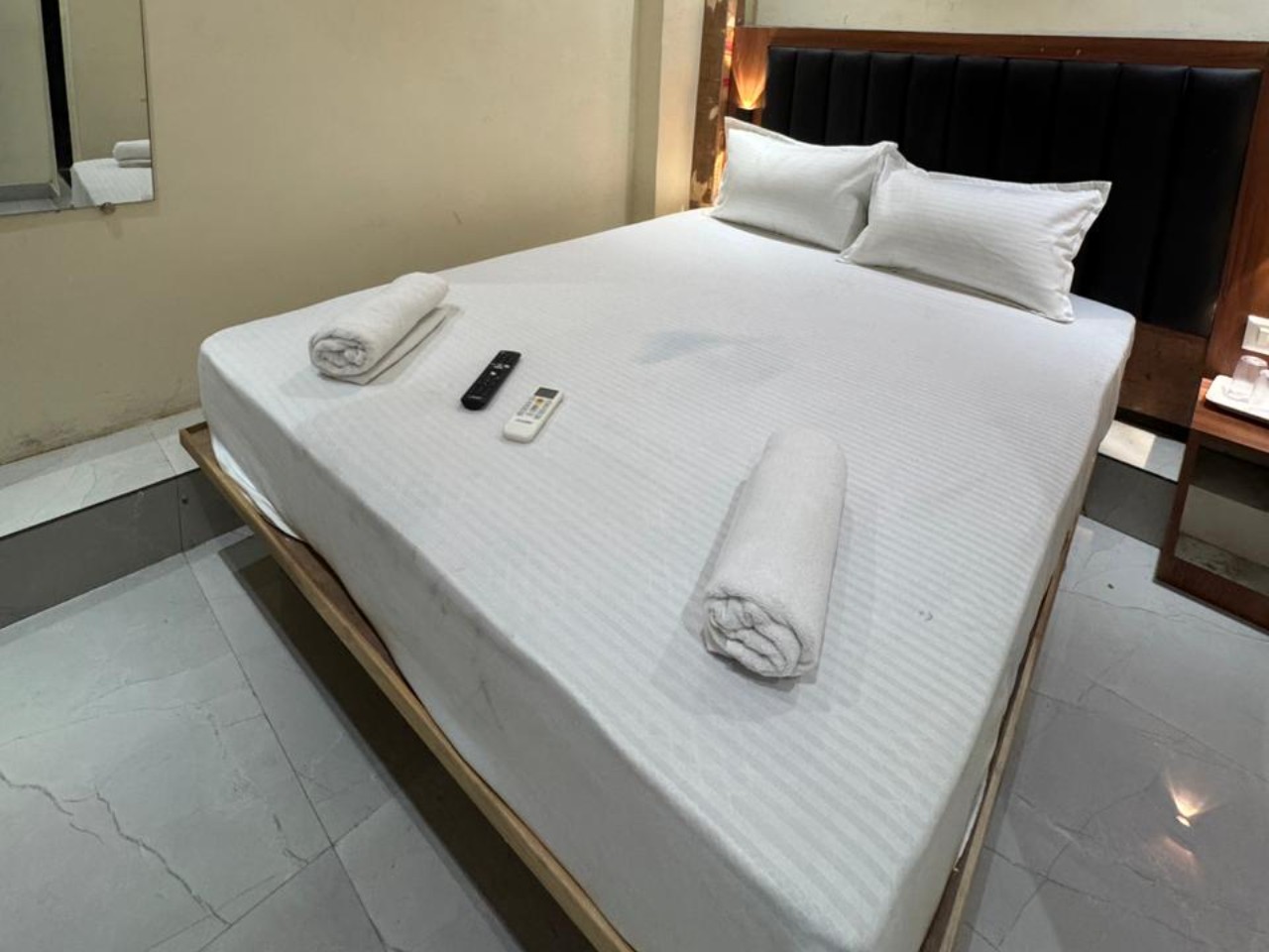 Hotel Royal Suites in Mumbai