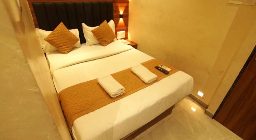 Hotel Royal Suites in Mumbai
