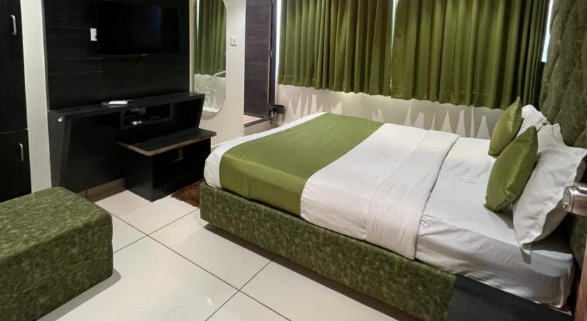 Hotel Prime View in Ahmedabad