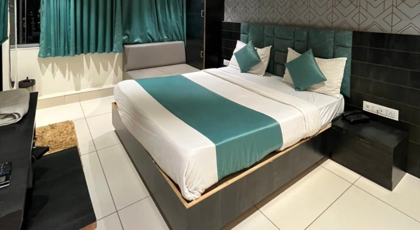 Hotel Prime View in Ahmedabad