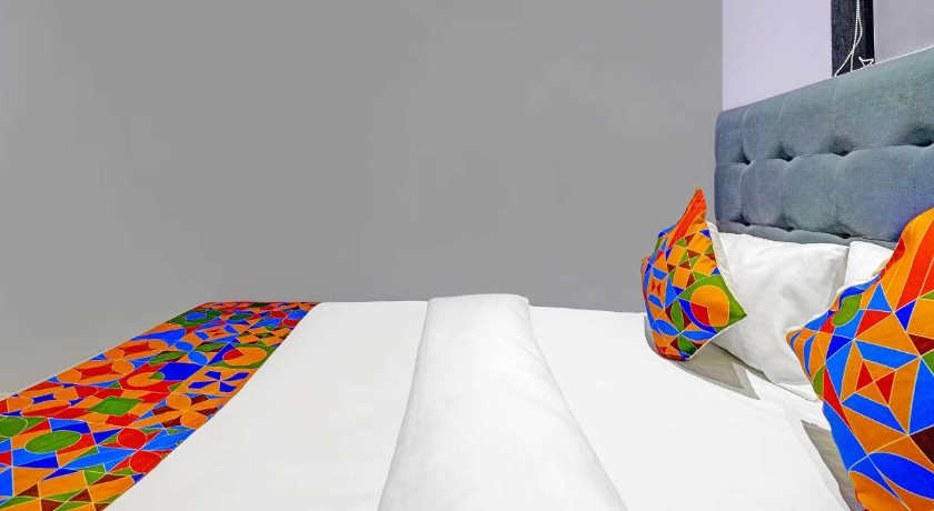 Hotel Nidhivan Palace in Surat