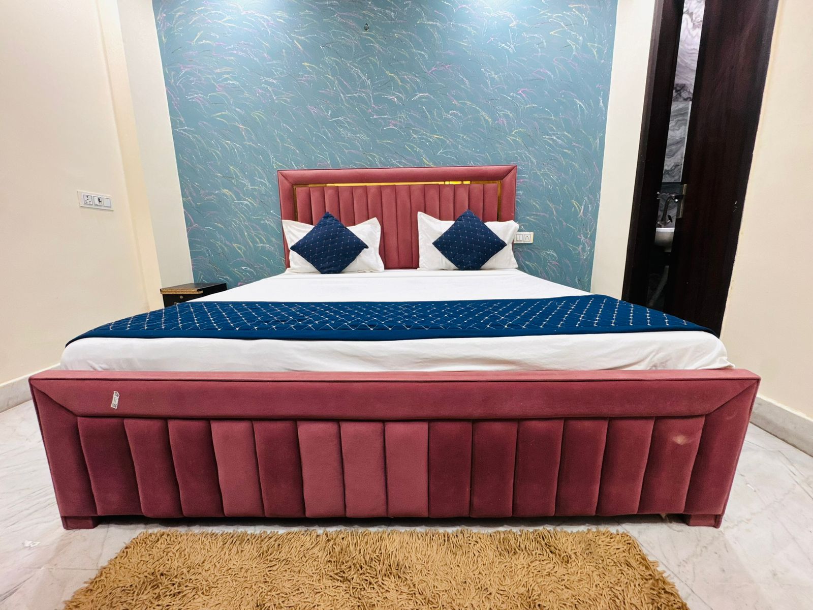 Hotel City Deluxe in Delhi