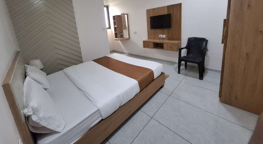 Hotel Heaven in Ahmedabad