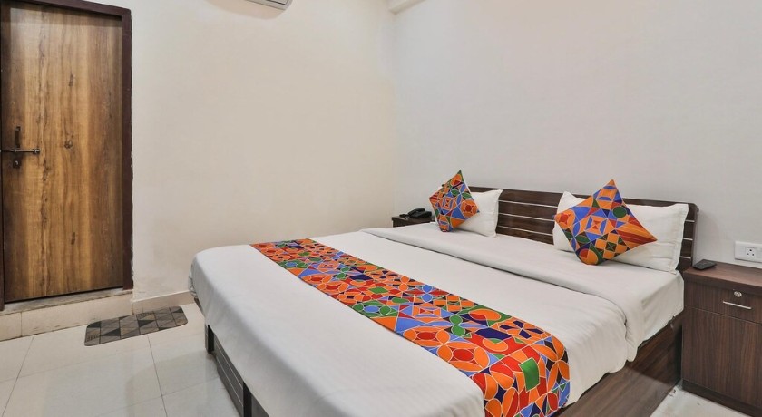 Hotel Lucknow Inn in Lucknow