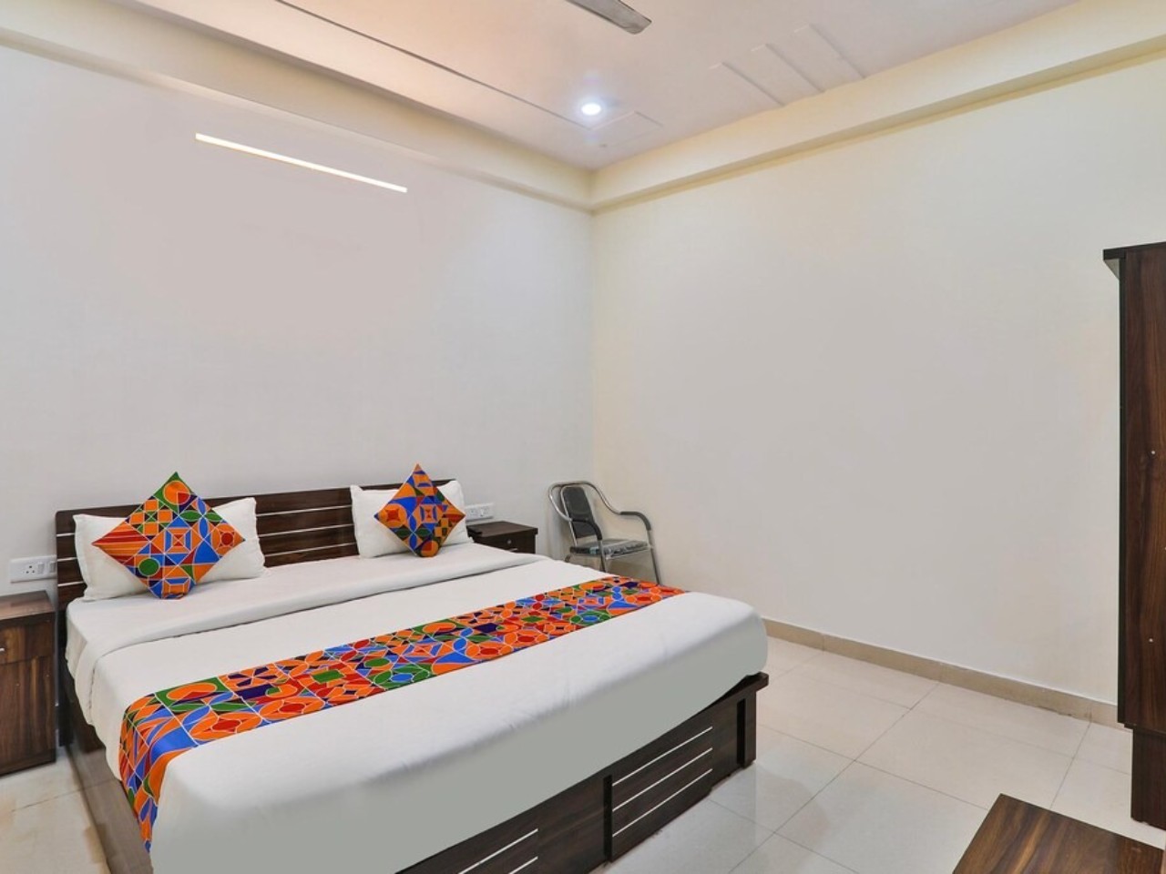 Hotel Lucknow Inn in Lucknow