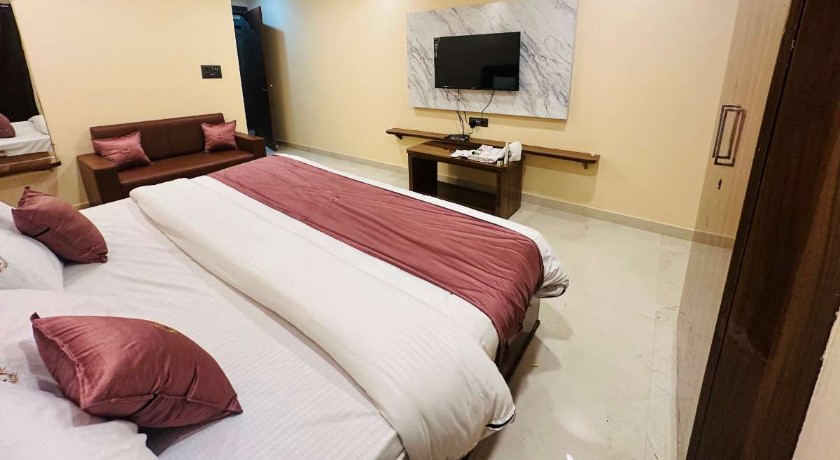 Raj Kamal Hotel and Garden in Gwalior