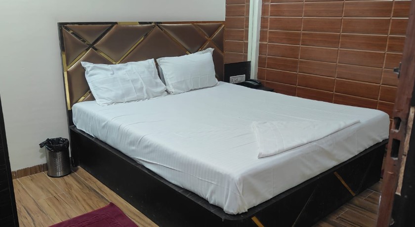 Hotel Grand Residency in Mumbai