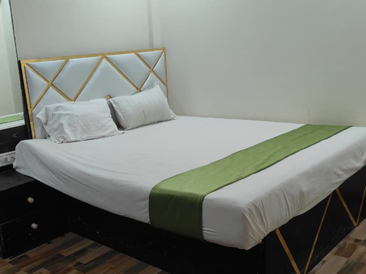 Hotel Grand Residency in Mumbai