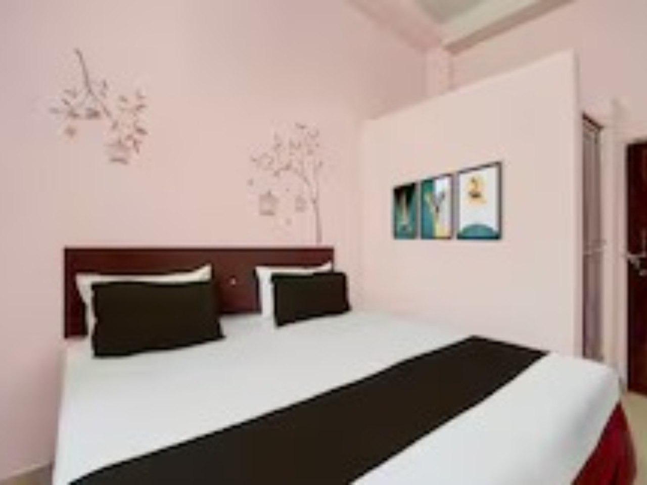 Hotel Vani in Indore