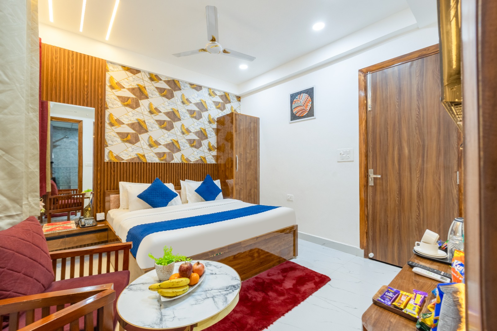 HoneyVeils Palace in Noida