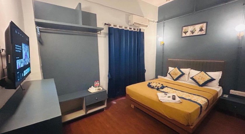 Hotel Cozy Inn in Panvel