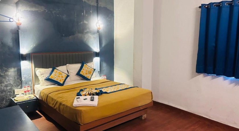 Hotel Cozy Inn in Panvel