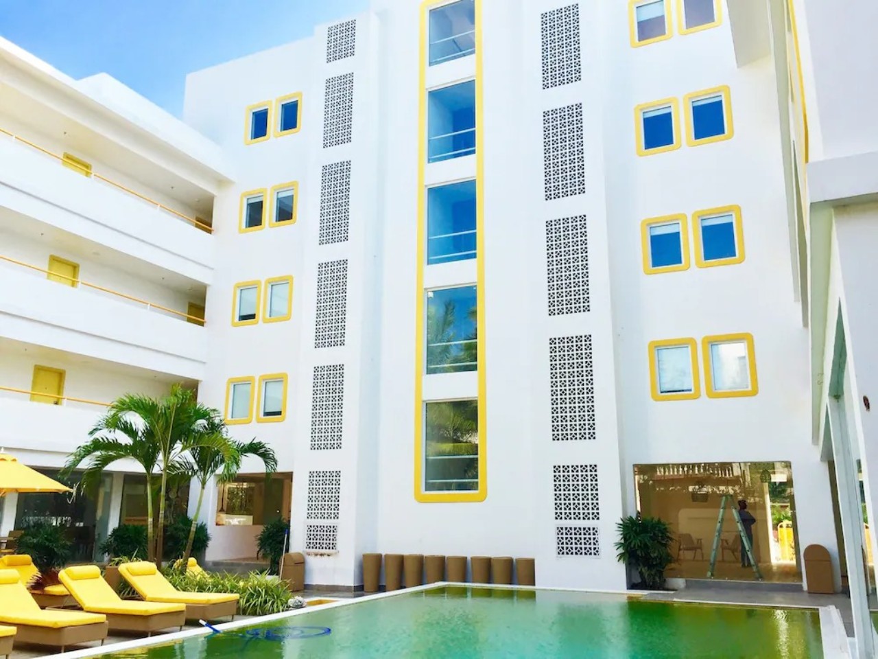 Bloom Hotel - Calangute in Goa