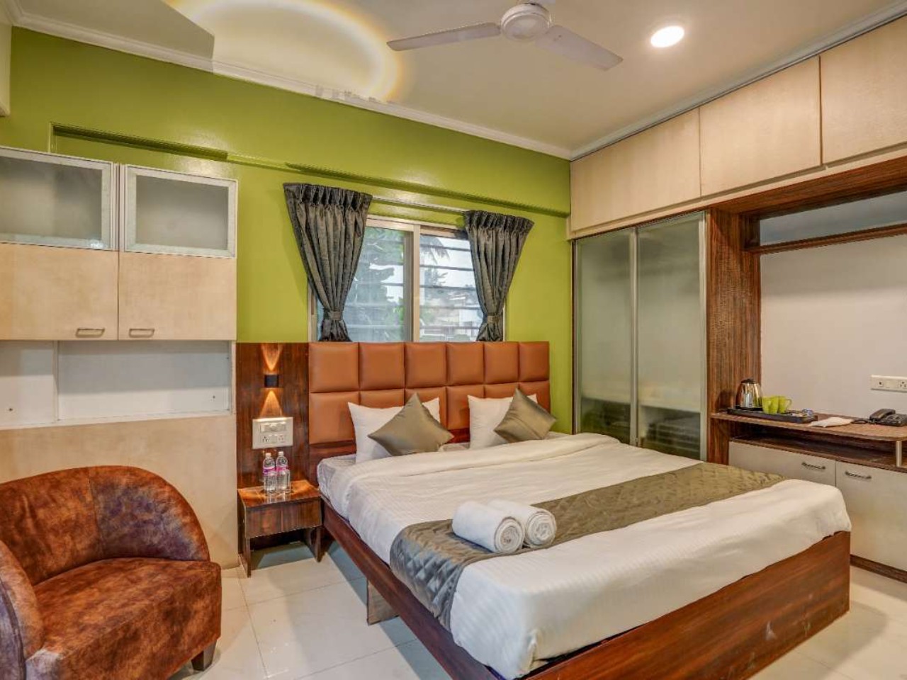Hotel Orchard Nest in Pune