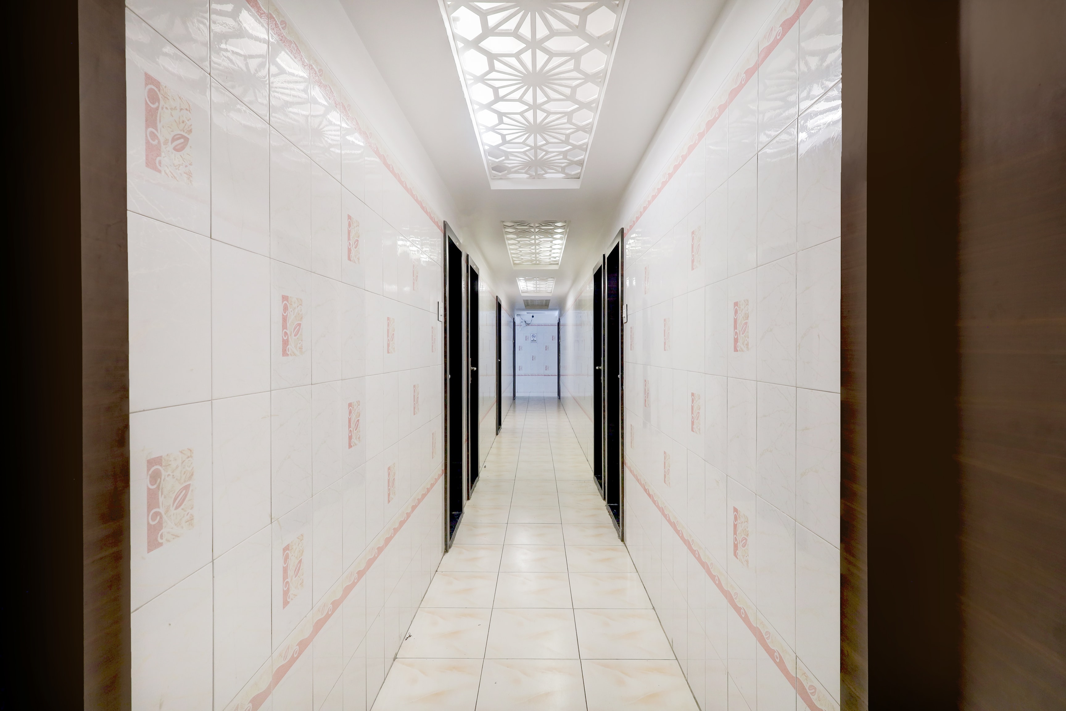 Super Collection O Chidambaram Stadium Formerly Hotel Admire Suit in Chennai