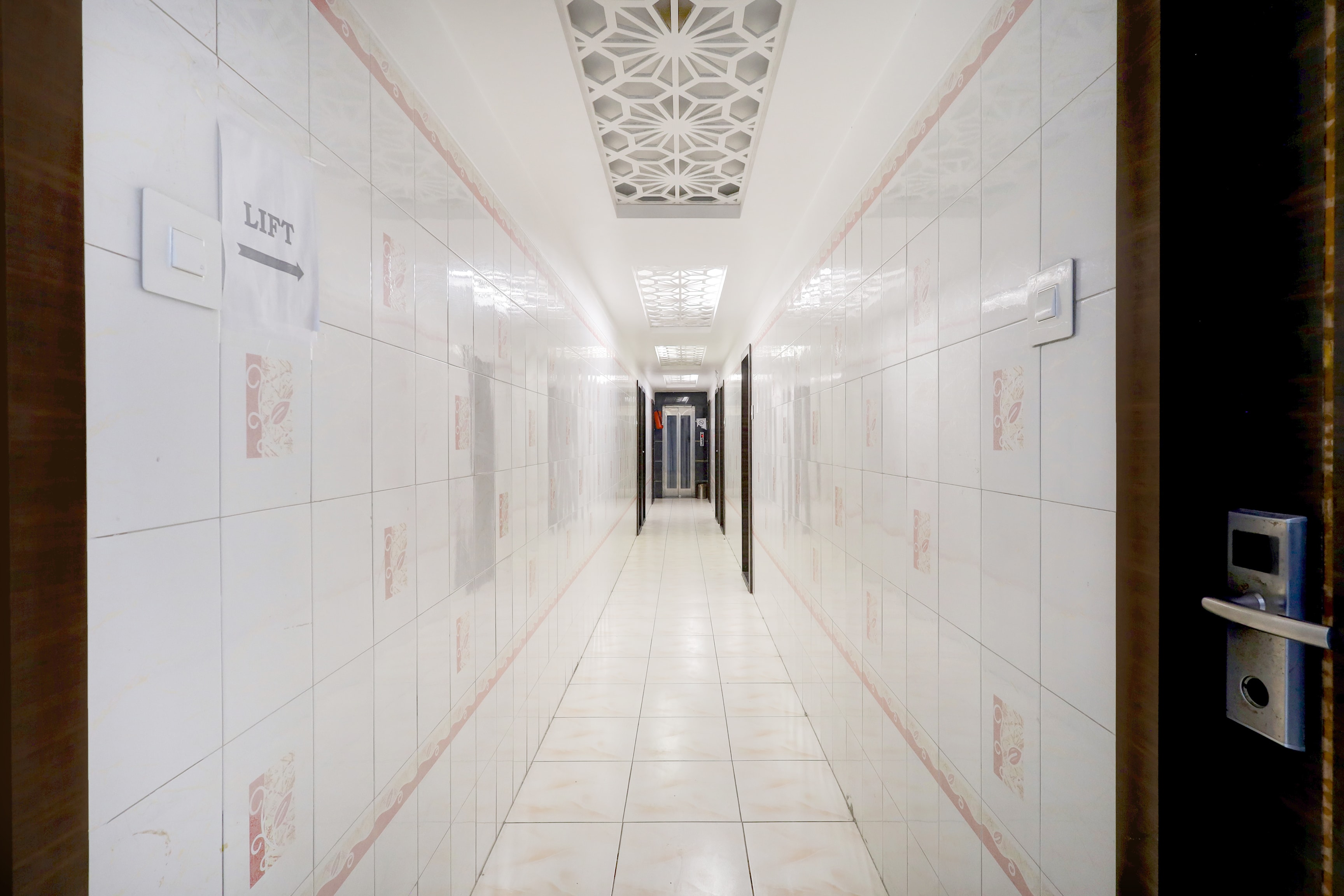 Super Collection O Chidambaram Stadium Formerly Hotel Admire Suit in Chennai