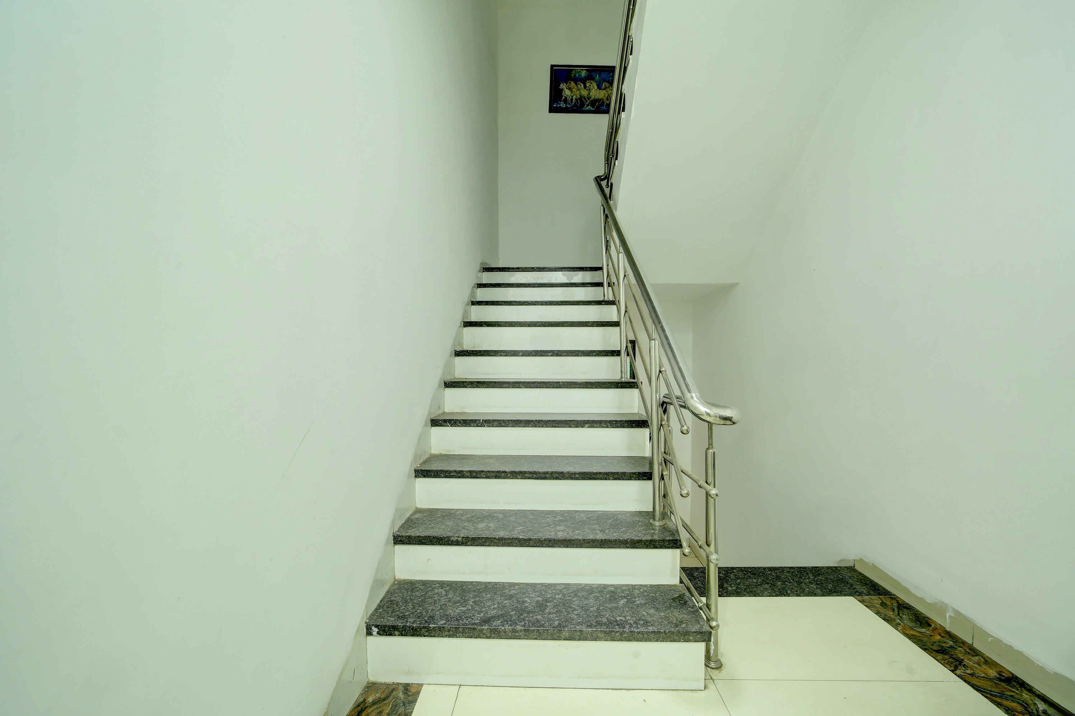 Super Collection O Passport Office Indore Formerly Rudraksh Inn in Indore