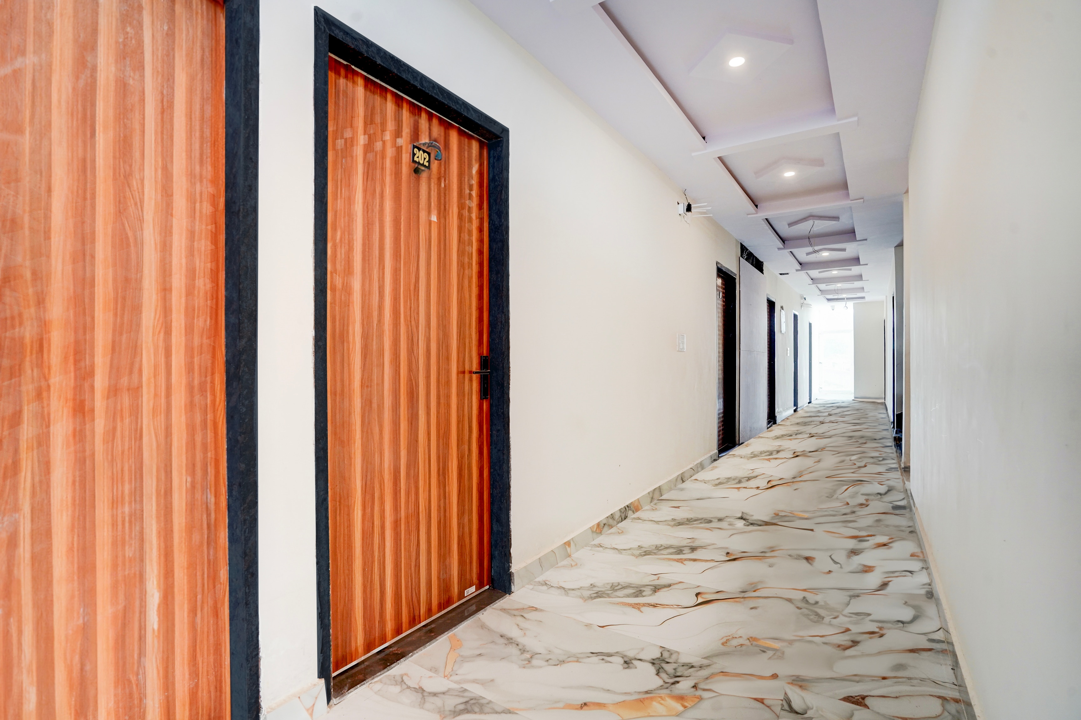 Collection O Radha Krishna Temple Vrindavan Formerly Shri Hari Seva Sadan in Vrindavan