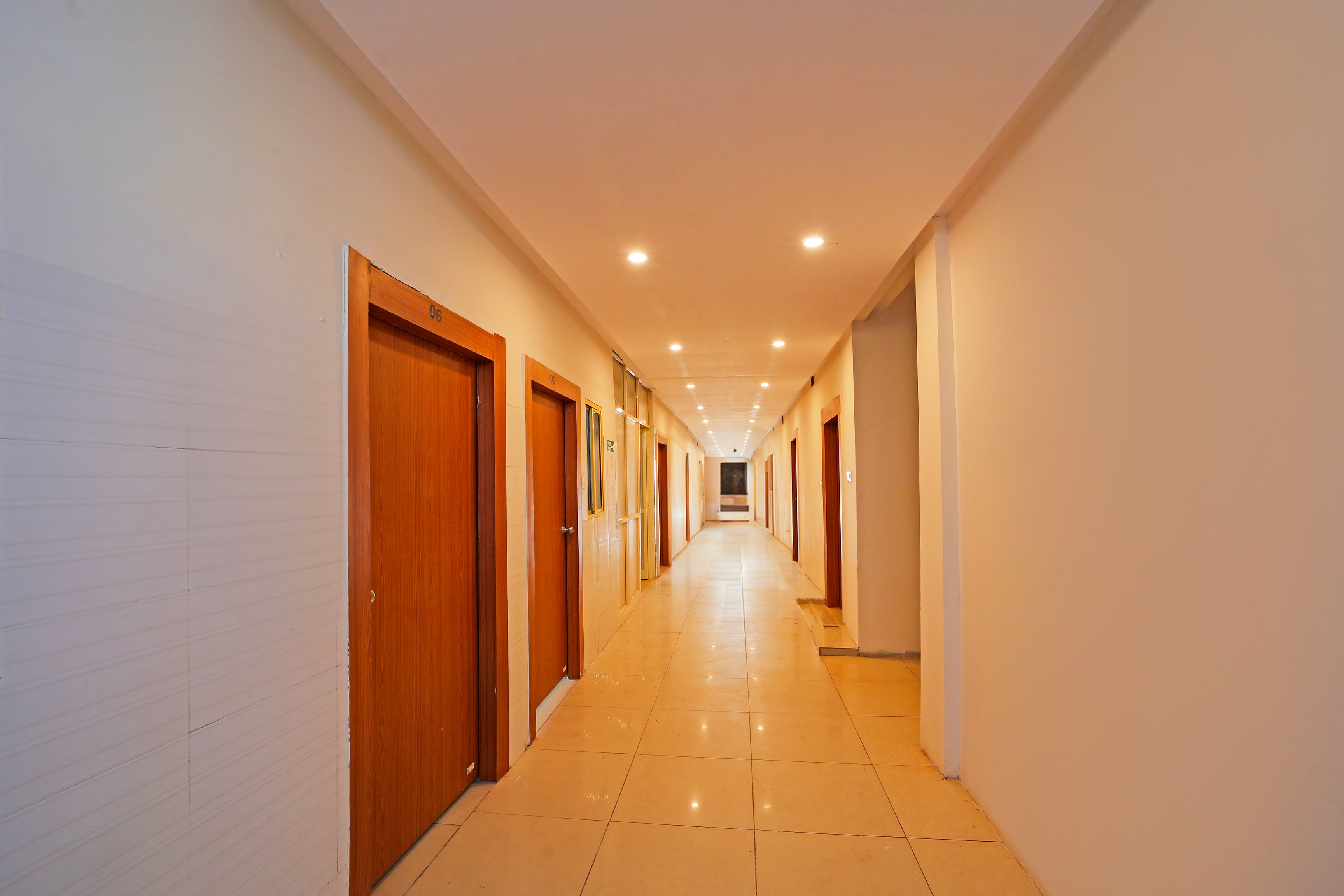 Collection O Azad Nagar Ayodhya bypass Formerly Hotel Inbox in Bhopal