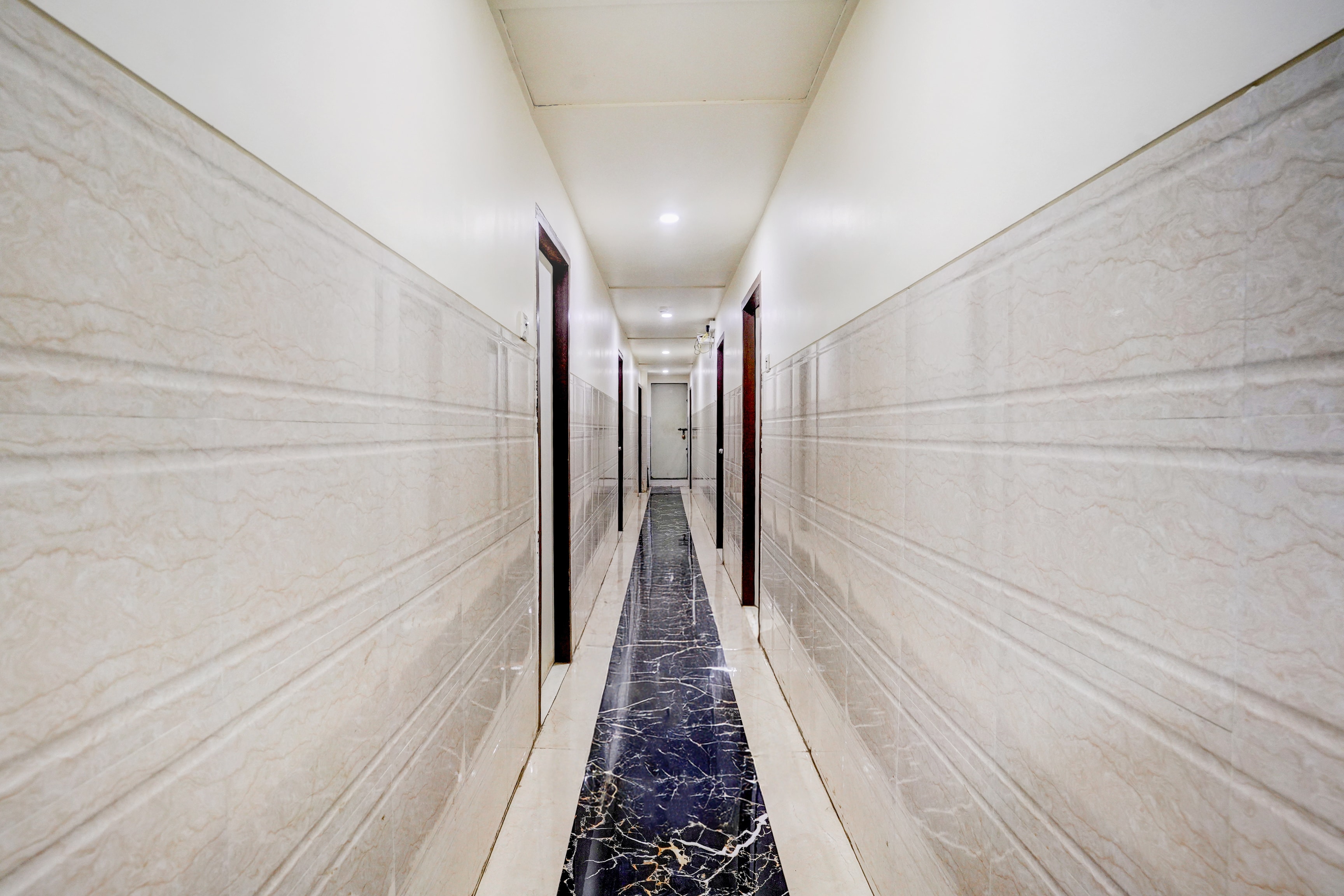 Super Collection O Ulhasnagar Railway Station Formerly Hotel Derby in Thane