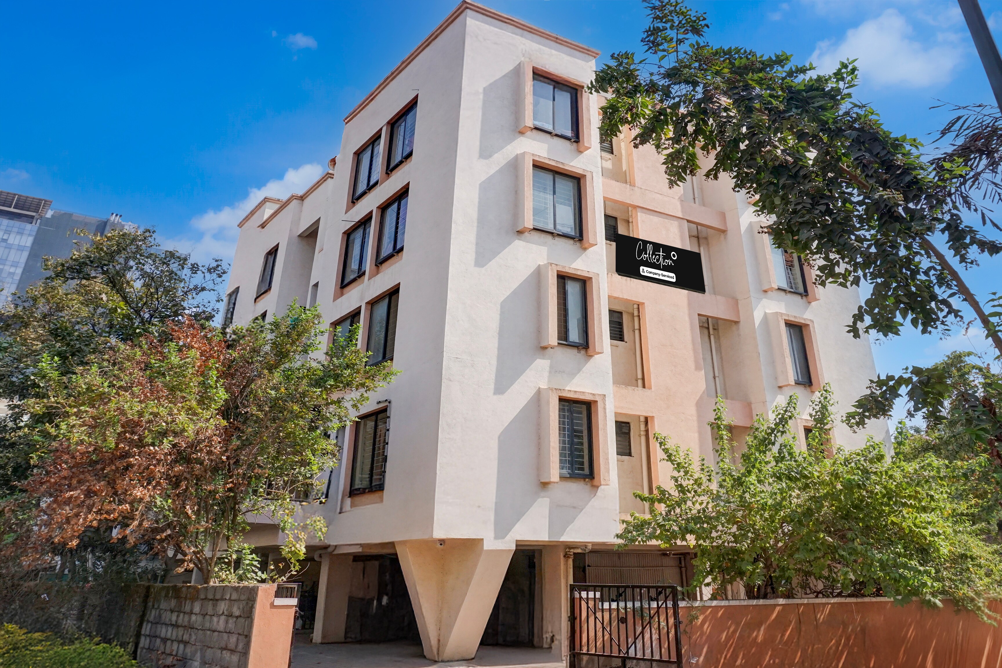 Super Collection O Veerbhadra Nagar Baner in Pune