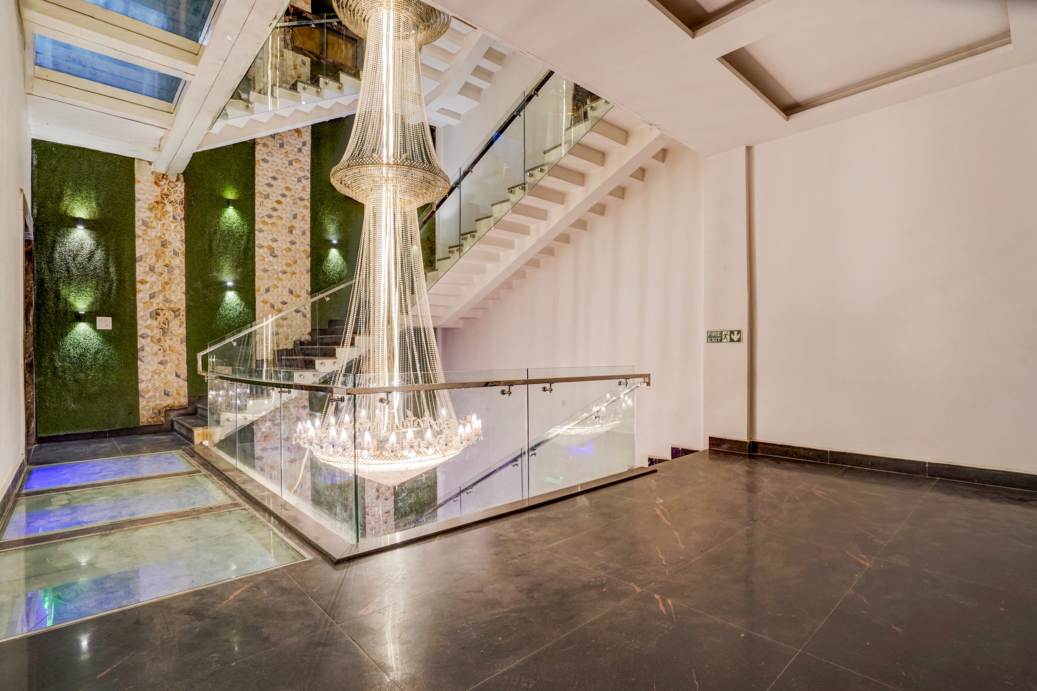 Collection O Rudrapur Bus Stand Formerly Corinthian in Rudrapur