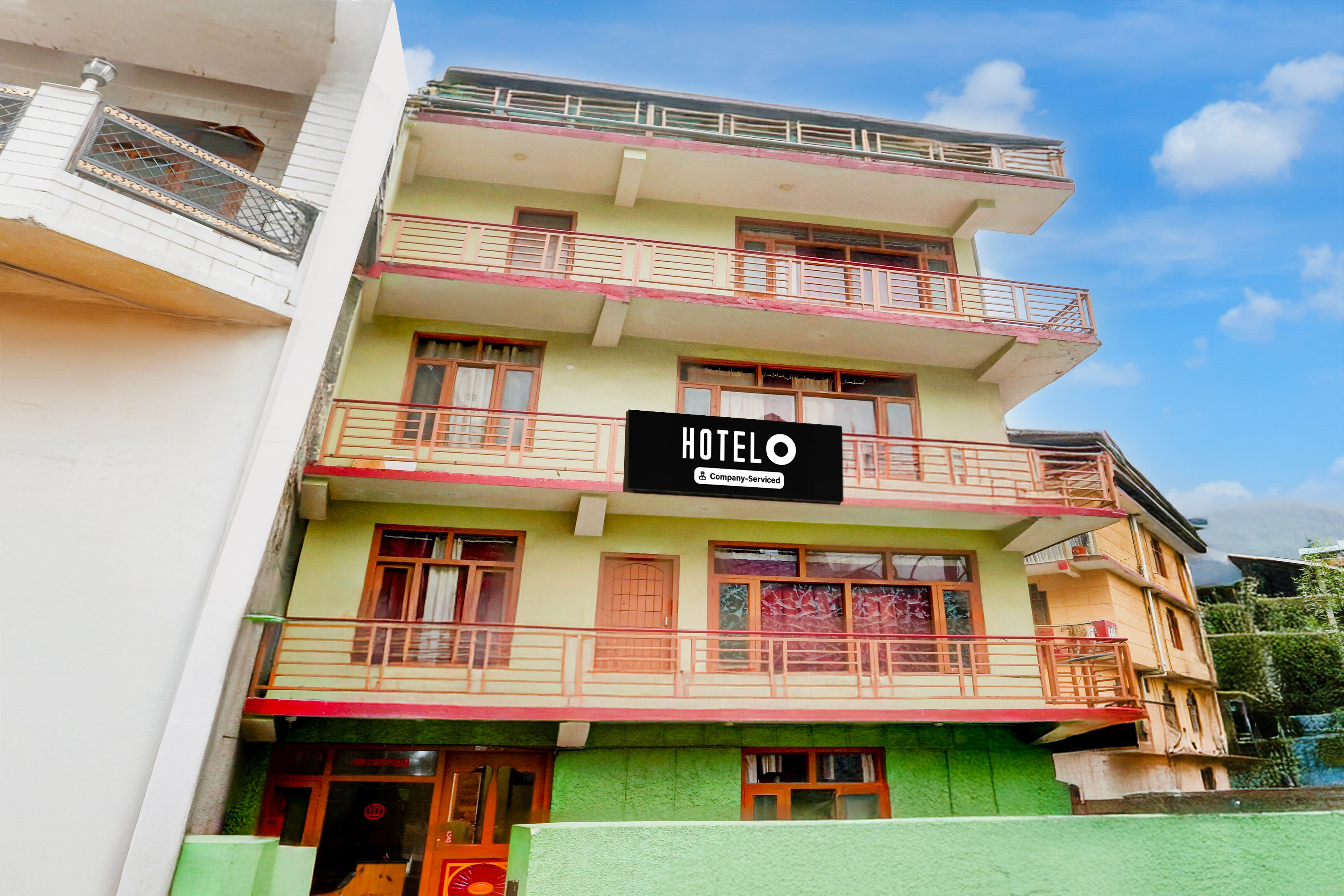 Hotel O Mall Road Near Gurudwara Manali Formerly Green View in Manali