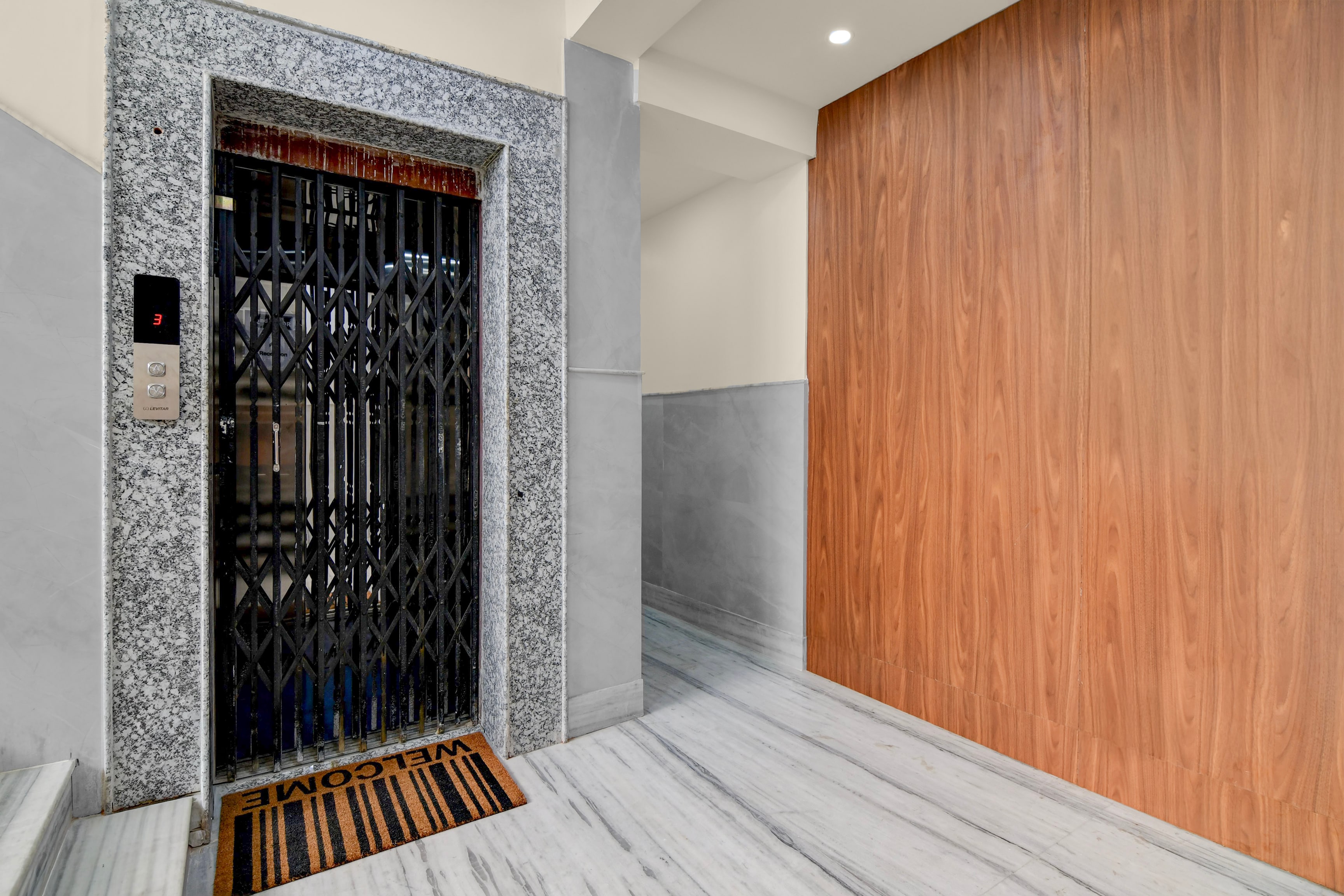 Super Collection O Netaji Metro Station Kolkata Formerly Mahamaya Step Inn in Kolkata